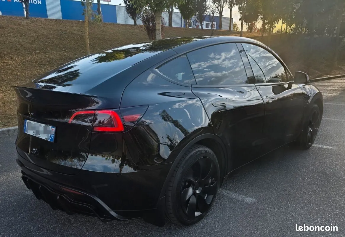 Tesla Model Y 2023 photo 5