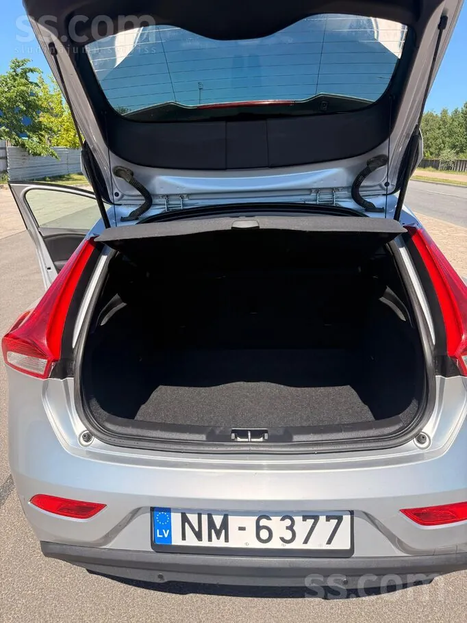 Volvo V40 2016 photo 4