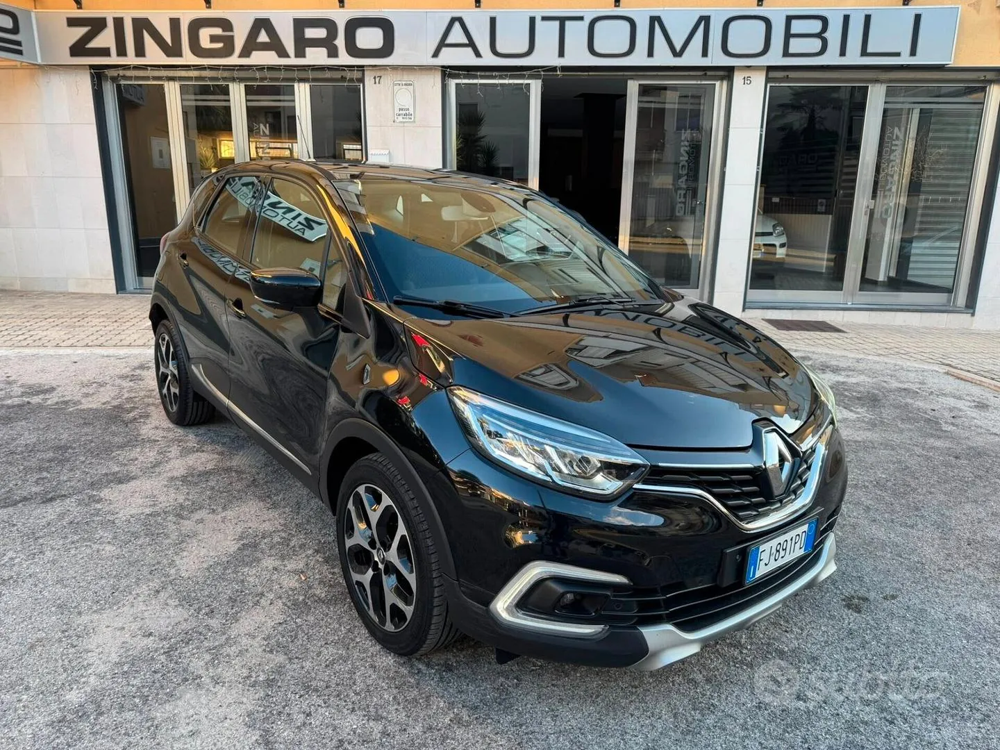 Renault Captur 2017 photo 2
