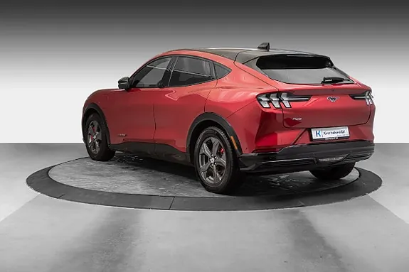 Ford Mustang Mach-E 2023 photo 3