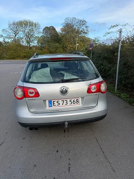 Volkswagen Passat 2009 photo 4