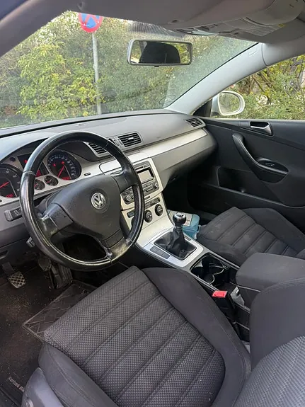 Volkswagen Passat 2009 photo 5