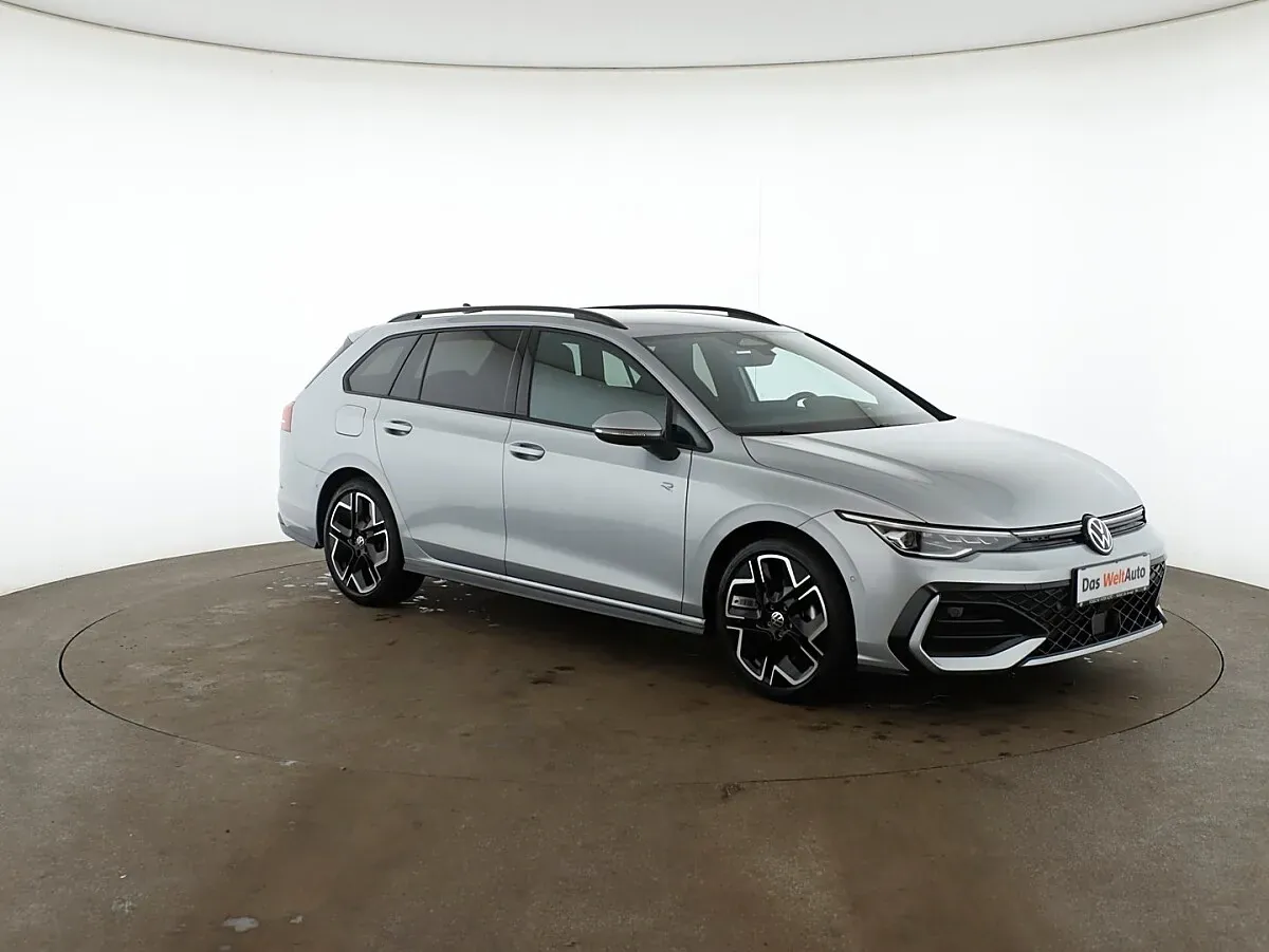 Volkswagen Golf 2025 photo 2