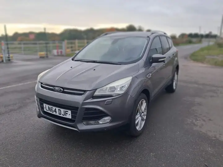 Ford Kuga 2014 photo 3