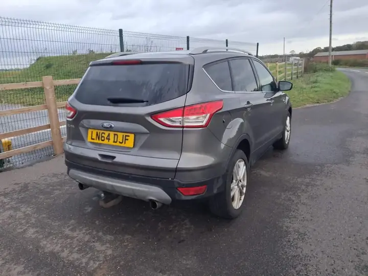 Ford Kuga 2014 photo 4