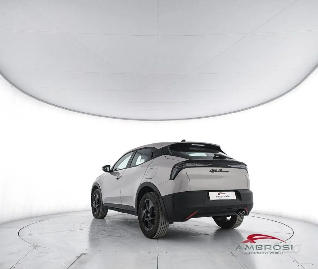 Alfa Romeo Junior 2025 photo 4