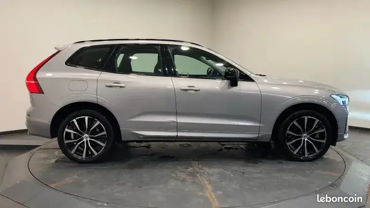 Volvo Xc60 2023 photo 4