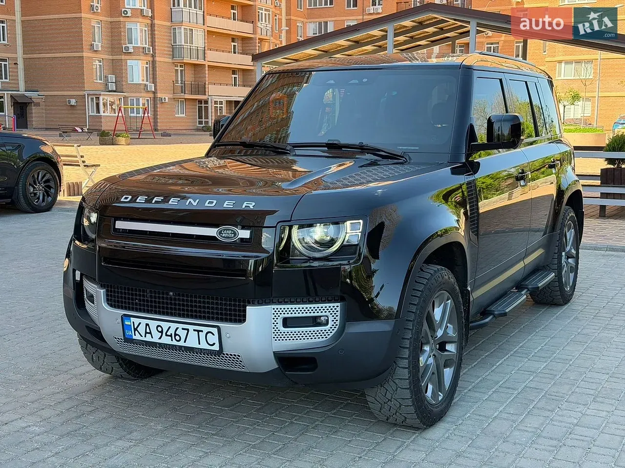 Land Rover Defender 2022 photo 3