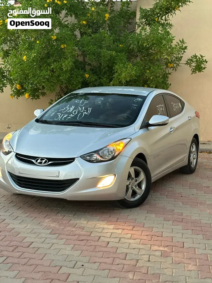 Hyundai Avante 2013 photo 2