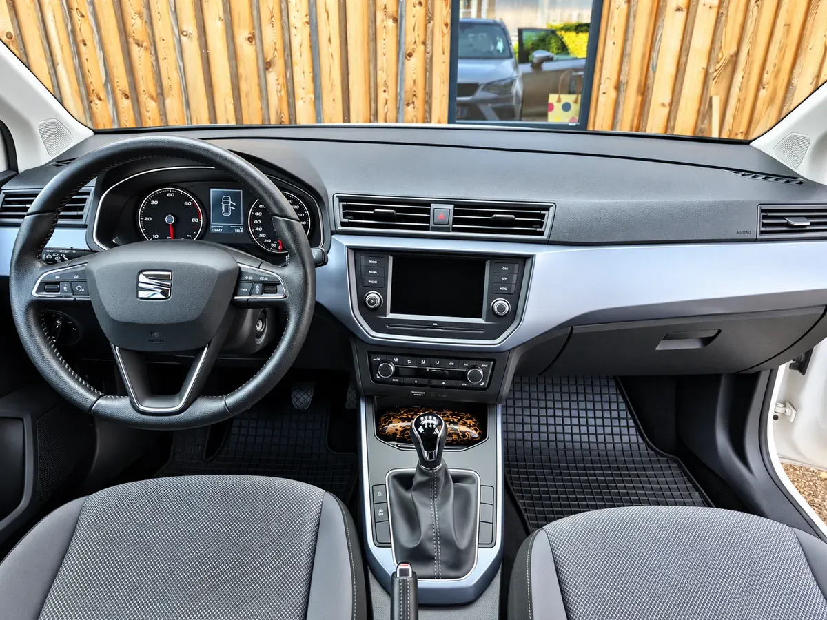Seat Arona 2019 photo 3