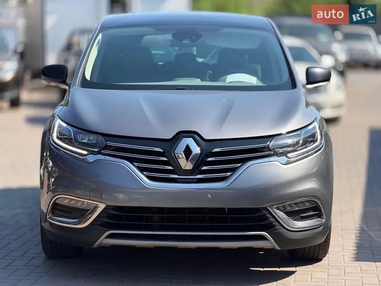 Renault Espace 2016 photo 2