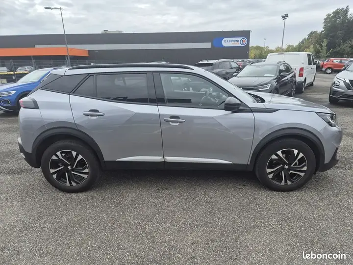 Peugeot 2008 2023 photo 4