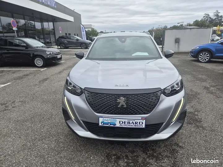 Peugeot 2008 2023 photo 2