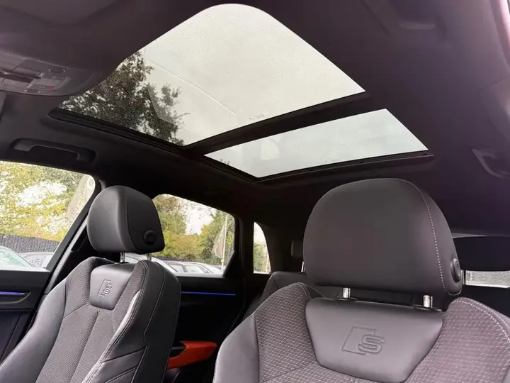Audi Q3 2019 photo 3