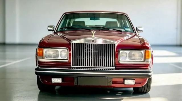 Rolls-Royce Silver Spirit