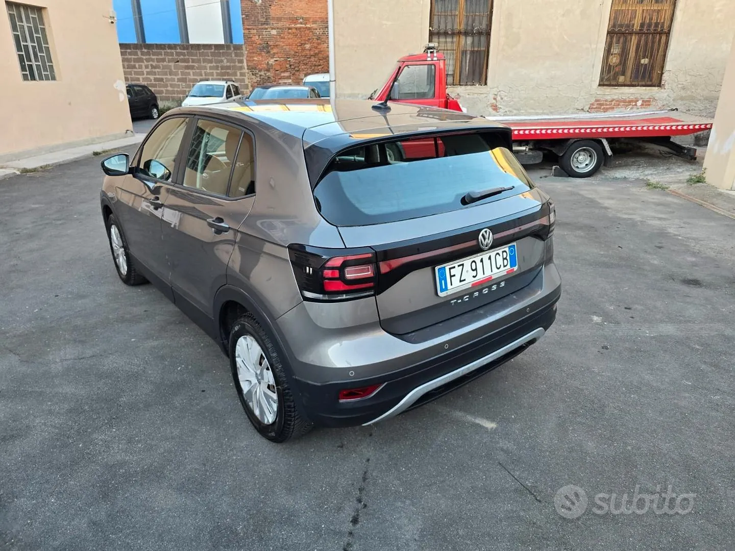 Volkswagen T-Cross 2019 photo 2