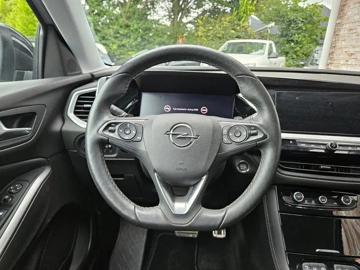 Opel Grandland 2023 photo 2