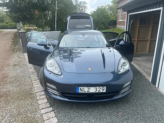 Porsche Panamera 4S 2010 photo 2