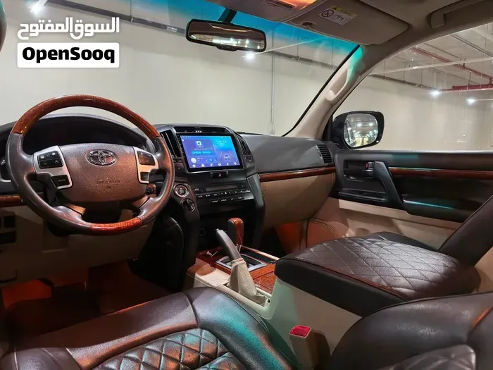 Toyota Land Cruiser 2013 photo 4