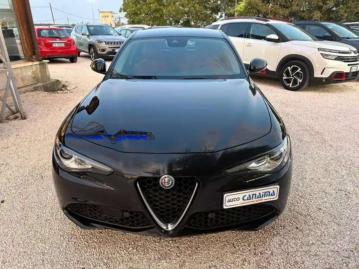 Alfa Romeo Giulia 2019 photo 2