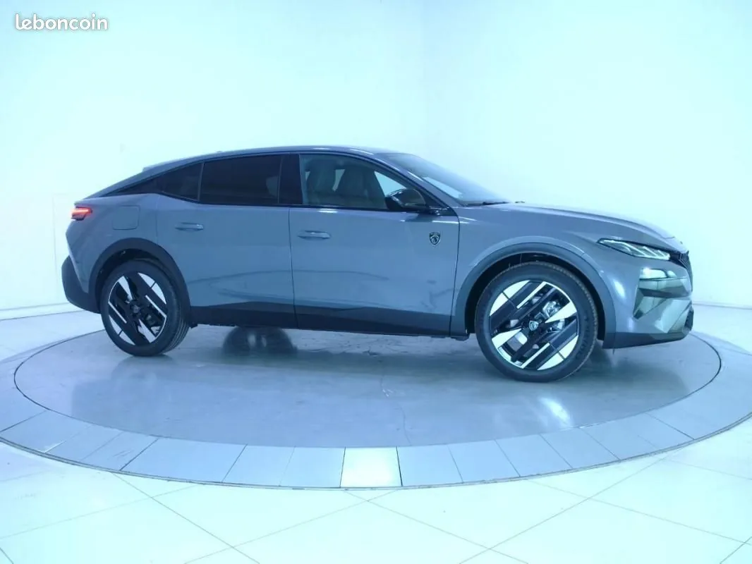 Peugeot 408 2026 photo 4