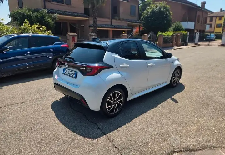 Toyota Yaris 2021 photo 3
