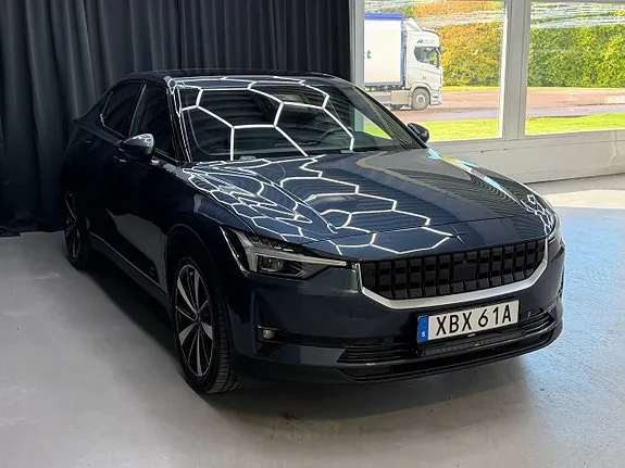 Polestar 2 2021 photo 2