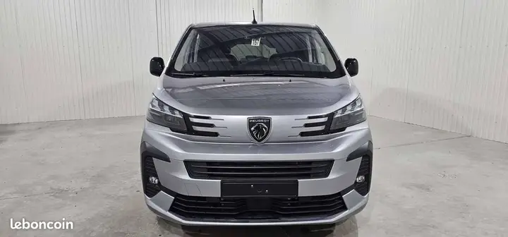 Peugeot Traveller 2026 photo 4