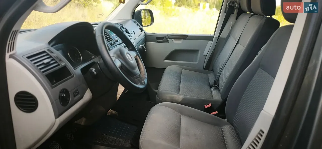 Volkswagen Transporter 2011 photo 3