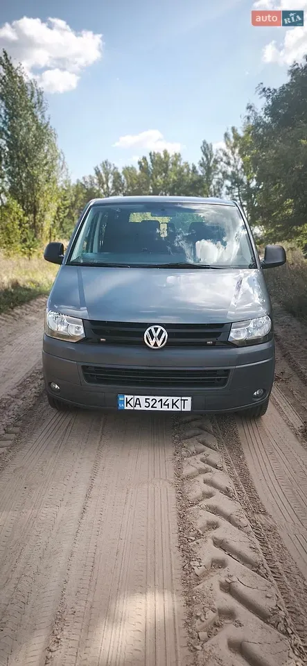 Volkswagen Transporter 2011 photo 2