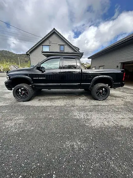Dodge Ram 2004 photo 3