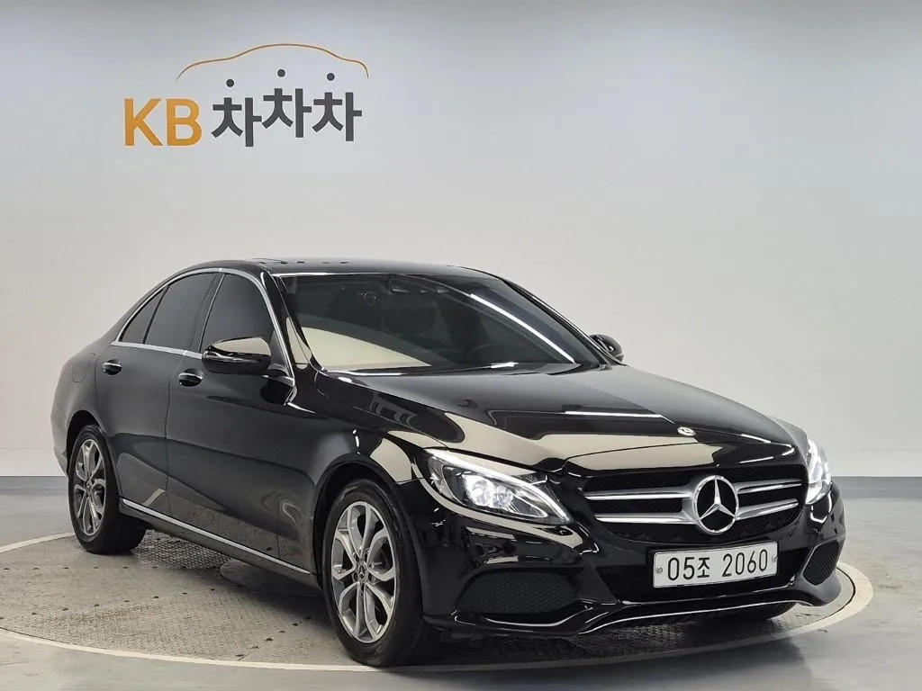 Mercedes-Benz C-Class 2017 photo 4