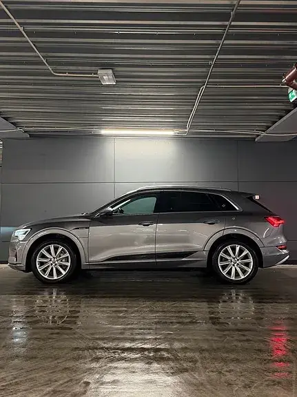 Audi E-Tron 2019 photo 2