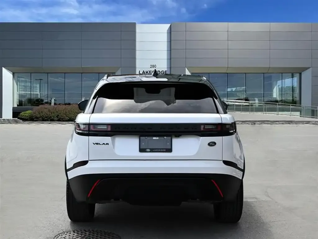 Land Rover Range Rover Velar 2023 photo 2