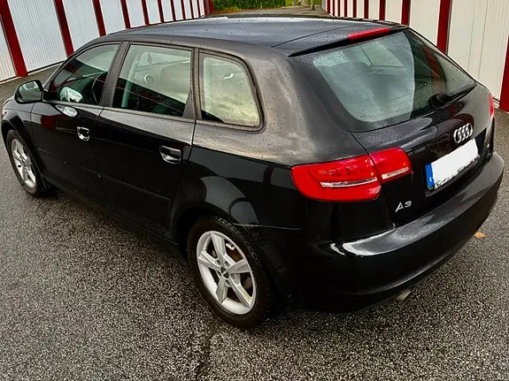 Audi A3 2009 photo 2