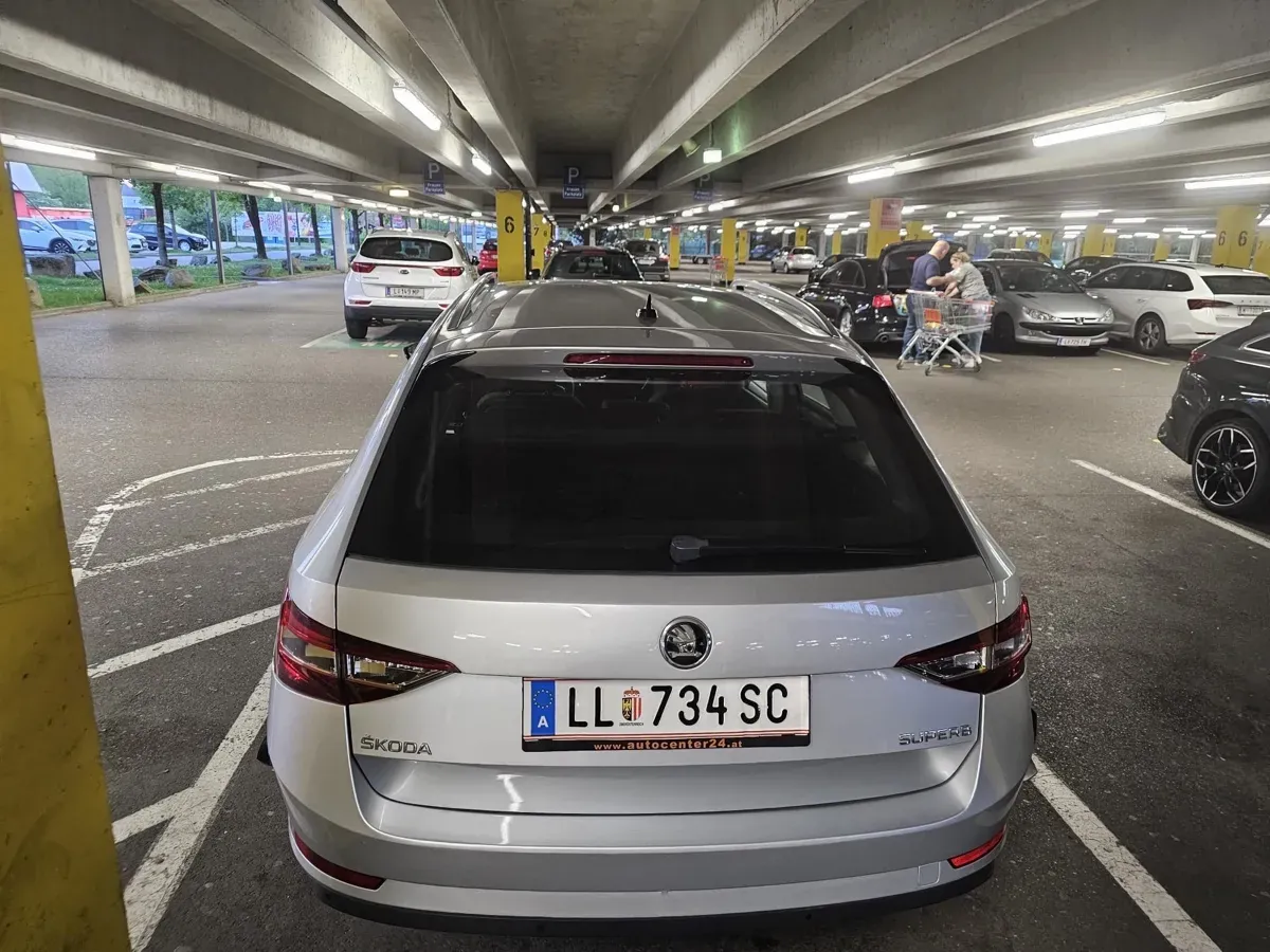 Skoda Superb 2016 photo 3