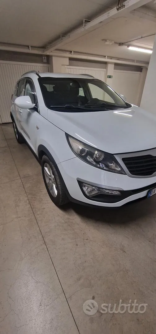 Kia Sportage 2012 photo 2