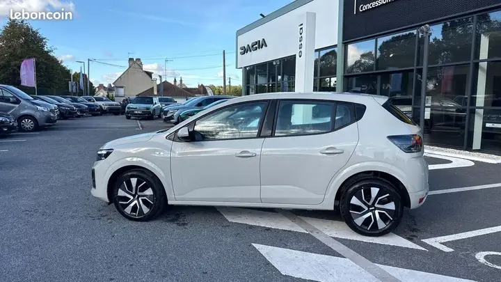 Dacia Sandero 2026 photo 2