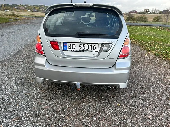 Suzuki Liana 2007 photo 3