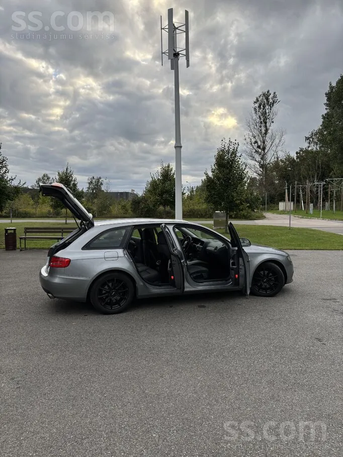 Audi A4 2008 photo 4