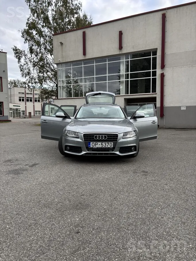 Audi A4 2008 photo 2
