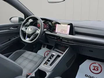 Volkswagen Golf 2021 photo 2