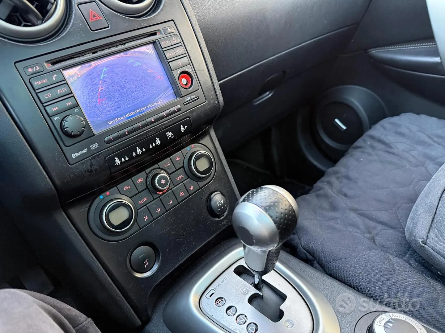 Nissan Qashqai 2009 photo 4