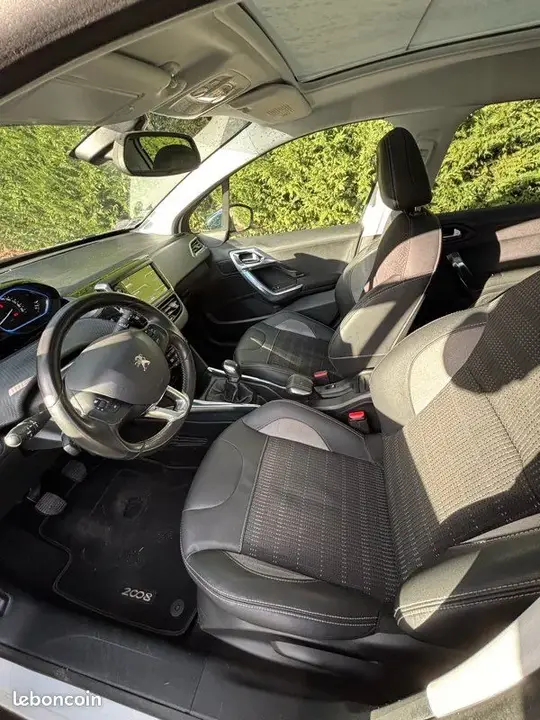 Peugeot 2008 2013 photo 3
