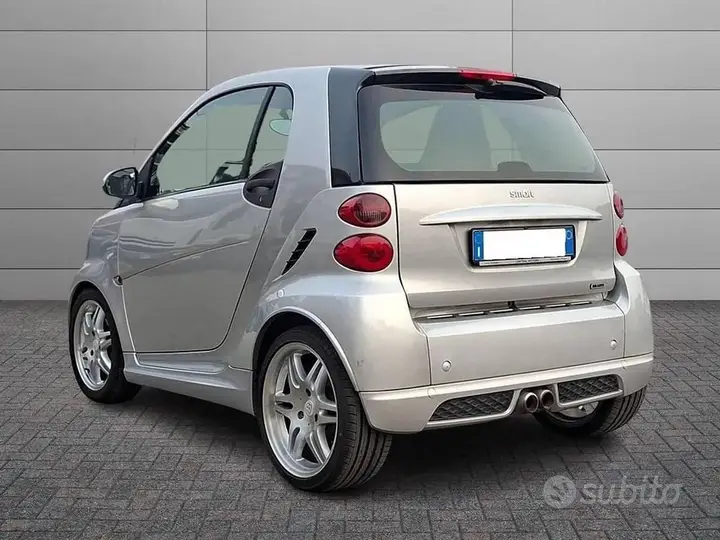 Smart Fortwo 2011 photo 2
