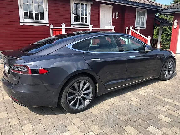 Tesla Model S 2019 photo 3