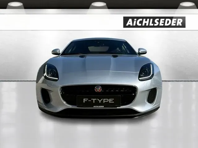 Jaguar F-Type 2018 photo 2