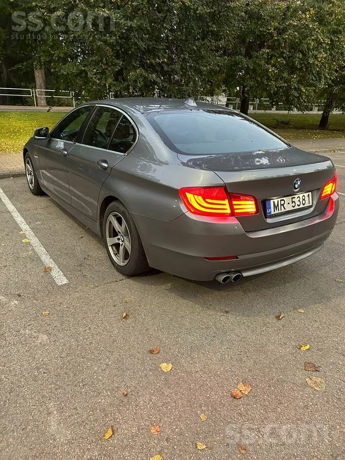 BMW 530D 2012 photo 2