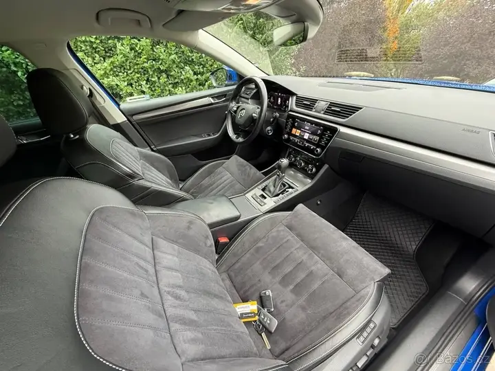 Skoda Superb 2022 photo 4