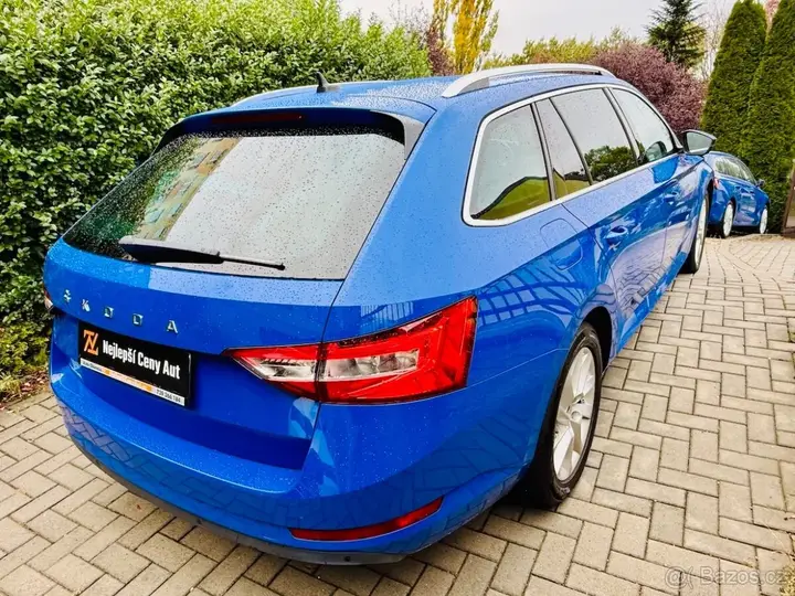 Skoda Superb 2022 photo 5